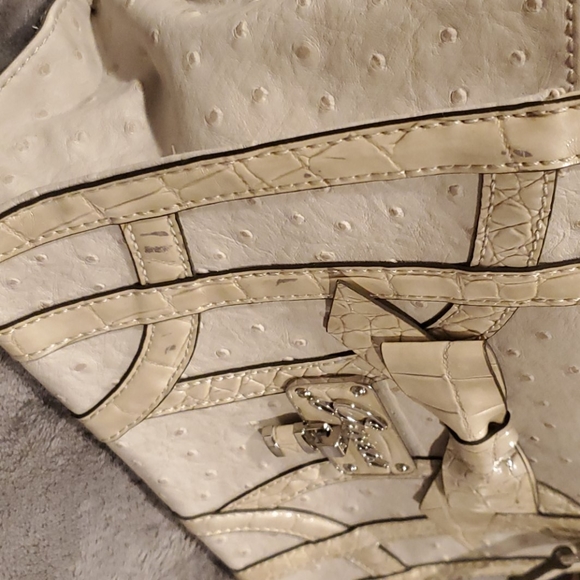 Guess Cream Bow Handbag - Picture 6 of 8